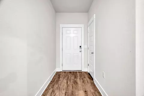 Entry Way - 5898 Danbury Blvd, Pace, FL 32571 photo 1 of 4