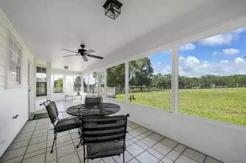 Exterior - 5782 Seminole Dr, Crestview, FL 32536 photo 9 of 24