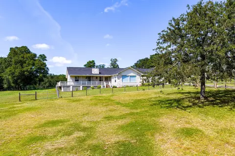 Exterior - 5782 Seminole Dr, Crestview, FL 32536 photo 20 of 24