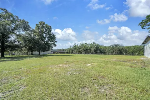 Exterior - 5782 Seminole Dr, Crestview, FL 32536 photo 18 of 24