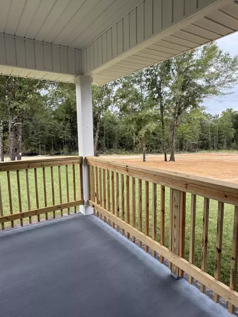 Exterior - 2430 Aleia Ln, Crestview, FL 32536 photo 4 of 7