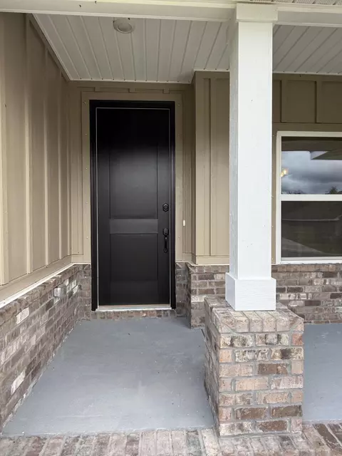 Exterior - 2430 Aleia Ln, Crestview, FL 32536 photo 3 of 7