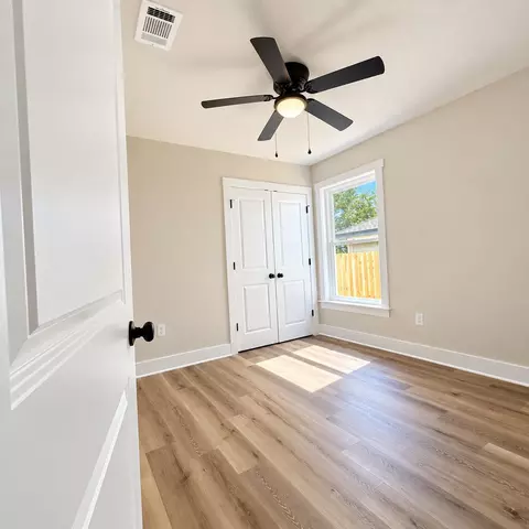 Bedroom - 878 E Walnut Ave, Crestview, FL 32539 photo 2 of 3