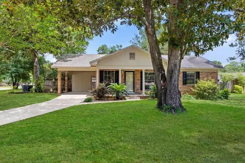 101 NE Oregon Dr #NE, Fort Walton Beach, FL 32548