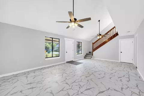 Living - 617 2nd St, Destin, FL 32541 photo 6 of 6