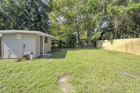 Exterior - 617 2nd St, Destin, FL 32541 photo 7 of 9