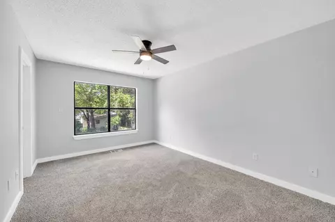 Bedroom - 617 2nd St, Destin, FL 32541 photo 5 of 6