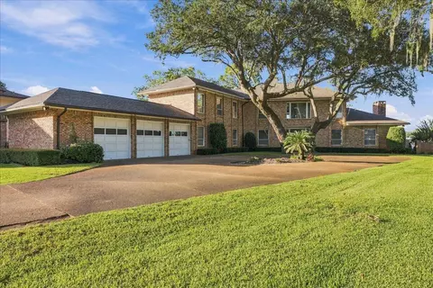 259 NW Sleepy Oaks Ln, Fort Walton Beach, FL 32548