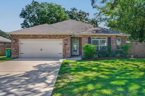 803 Fairview Dr, Fort Walton Beach, FL 32547
