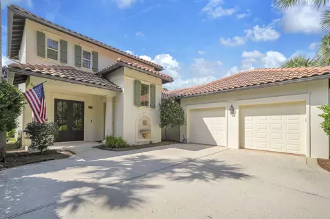 2521 Vineyard Ln, Miramar Beach, FL 32550