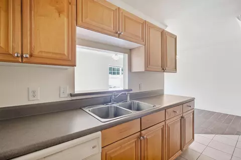 Kitchen - 799 Majestic Dr, Crestview, FL 32536 photo 3 of 4