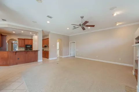 Living - 5833 Hunting Meadows Dr, Crestview, FL 32536 photo 7 of 9