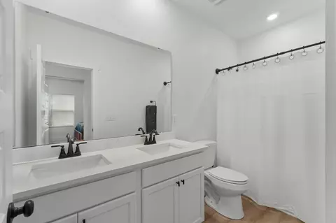 Bath - 136 Hibernate Way, Freeport, FL 32439 photo 1 of 5