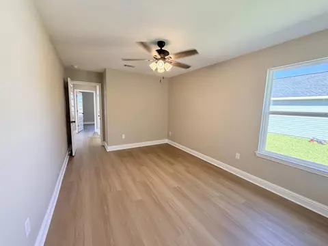 Bedroom - 5427 Bayleaf Dr, Crestview, FL 32539 photo 6 of 6