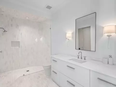 Bath - 41 Elysee Ct, Inlet Beach, FL 32461 photo 8 of 9