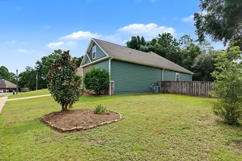 Exterior - 815 Wild Egret Ln, Crestview, FL 32536 photo 3 of 10