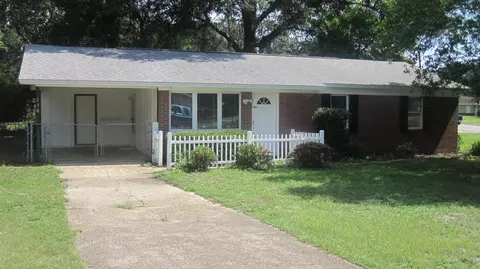 170 NW Rainbow Dr, Fort Walton Beach, FL 32548