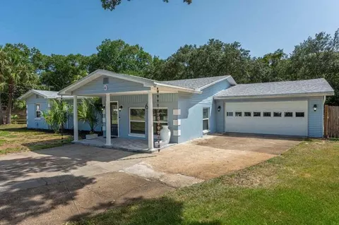 6 NE Bay Ct, Fort Walton Beach, FL 32548