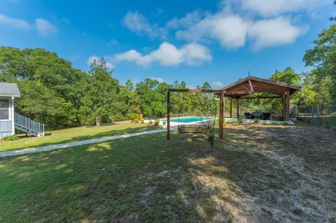 Exterior - 4449 Wolf Track Rdg, Crestview, FL 32539 photo 2 of 10