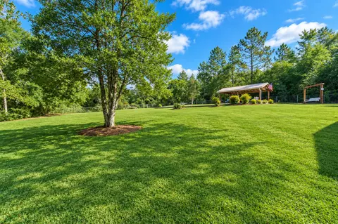 Exterior - 4449 Wolf Track Rdg, Crestview, FL 32539 photo 9 of 10