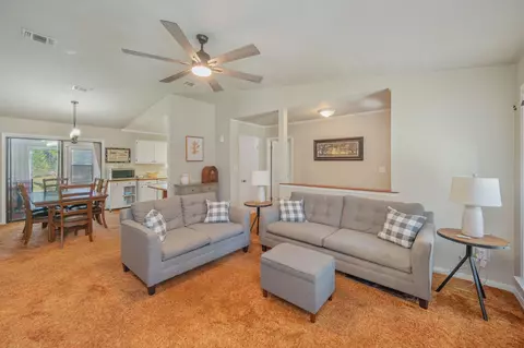 Living - 4449 Wolf Track Rdg, Crestview, FL 32539 photo 2 of 2