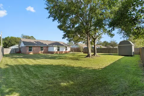 Exterior - 5732 Dove Dr, Pace, FL 32571 photo 5 of 7