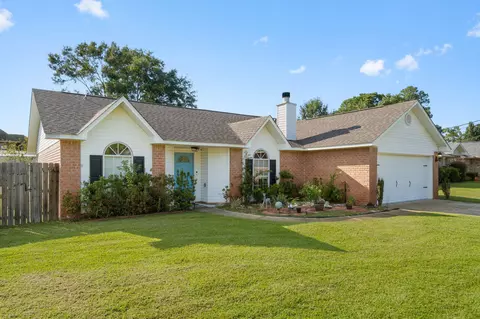 Exterior - 5732 Dove Dr, Pace, FL 32571 photo 2 of 7