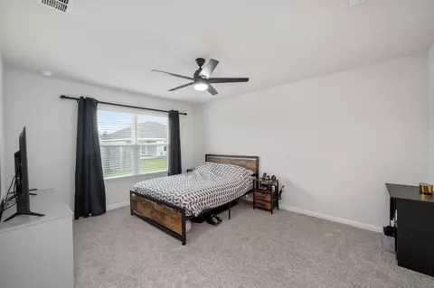 Bedroom - 335 Flounder St, Crestview, FL 32539 photo 5 of 6