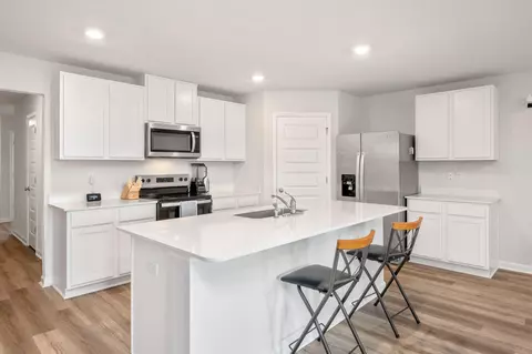 Kitchen - 335 Flounder St, Crestview, FL 32539 photo 1 of 5