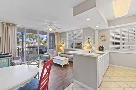 1322 Miracle Strip Pkwy #L08, Fort Walton Beach, FL 32548
