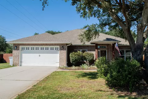 8110 Fourth St, Navarre, FL 32566