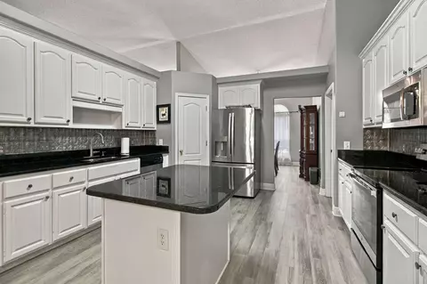Kitchen - 658 Territory Ln, Crestview, FL 32536 photo 2 of 2