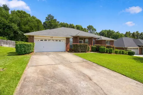Exterior - 658 Territory Ln, Crestview, FL 32536 photo 1 of 10