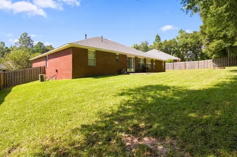 Exterior - 658 Territory Ln, Crestview, FL 32536 photo 10 of 10