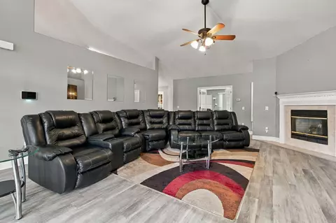 Living - 658 Territory Ln, Crestview, FL 32536 photo 1 of 3