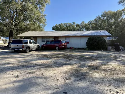 434 N 1st St, Defuniak Springs, FL 32433