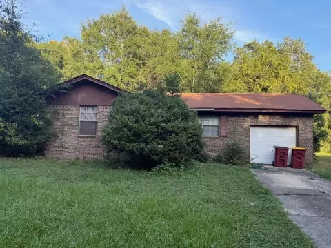 265 Martin Pl, Crestview, FL 32539