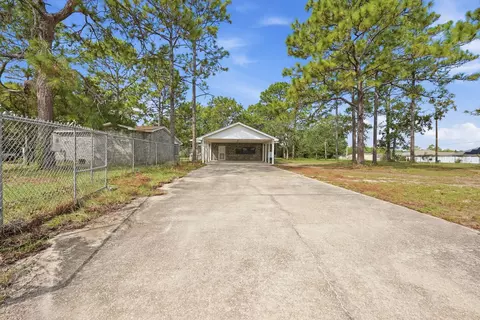 Exterior - 3654 Poverty Creek Rd, Crestview, FL 32539 photo 9 of 13