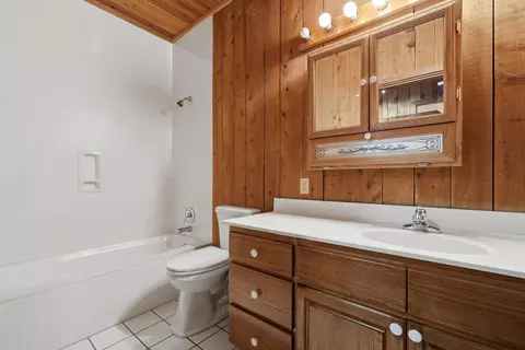 Bath - 3654 Poverty Creek Rd, Crestview, FL 32539 photo 5 of 5