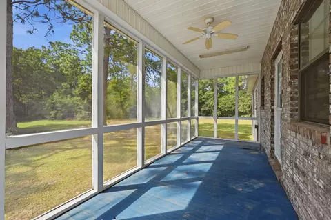 Exterior - 3654 Poverty Creek Rd, Crestview, FL 32539 photo 6 of 13