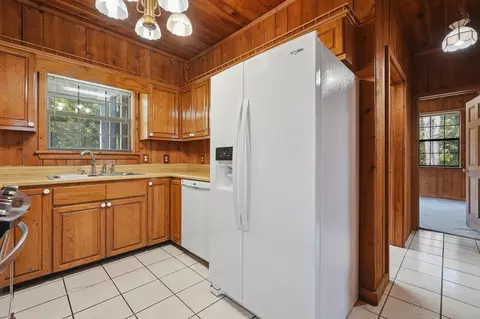 Kitchen - 3654 Poverty Creek Rd, Crestview, FL 32539 photo 2 of 5
