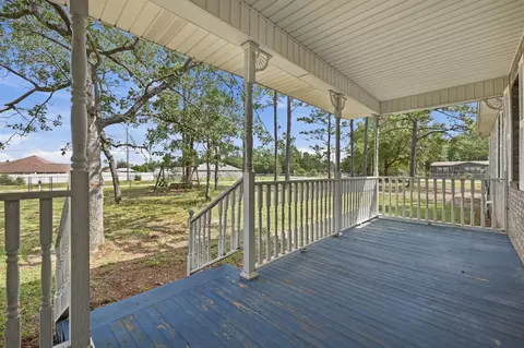 Exterior - 3654 Poverty Creek Rd, Crestview, FL 32539 photo 3 of 13