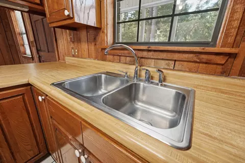 Kitchen - 3654 Poverty Creek Rd, Crestview, FL 32539 photo 4 of 5