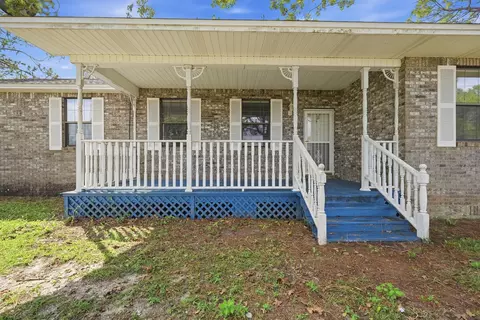 Exterior - 3654 Poverty Creek Rd, Crestview, FL 32539 photo 2 of 13