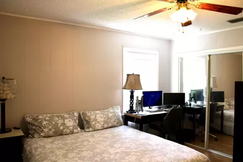 Bedroom - 5919 Pineforest Dr, Crestview, FL 32539 photo 1 of 8