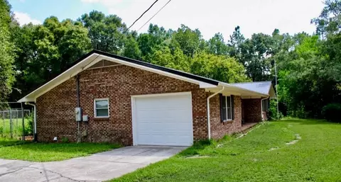 Exterior - 5919 Pineforest Dr, Crestview, FL 32539 photo 1 of 11