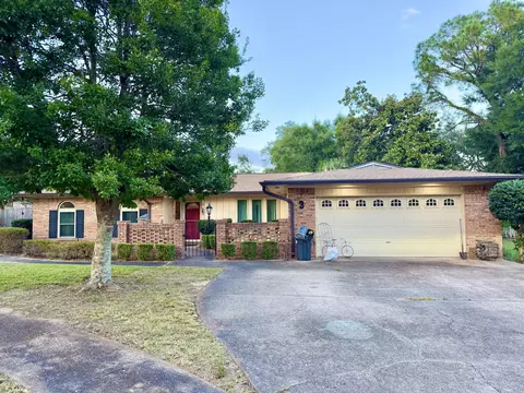 3 Ipswich Cir, Fort Walton Beach, FL 32547