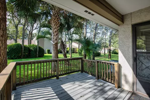 1090 5th Ave, Shalimar, FL 32579