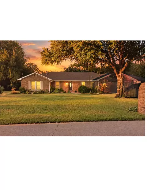 4092 Rocky Dr, Niceville, FL 32578