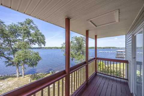 Exterior - 115 Old Oak Rd, Freeport, FL 32439 photo 6 of 12